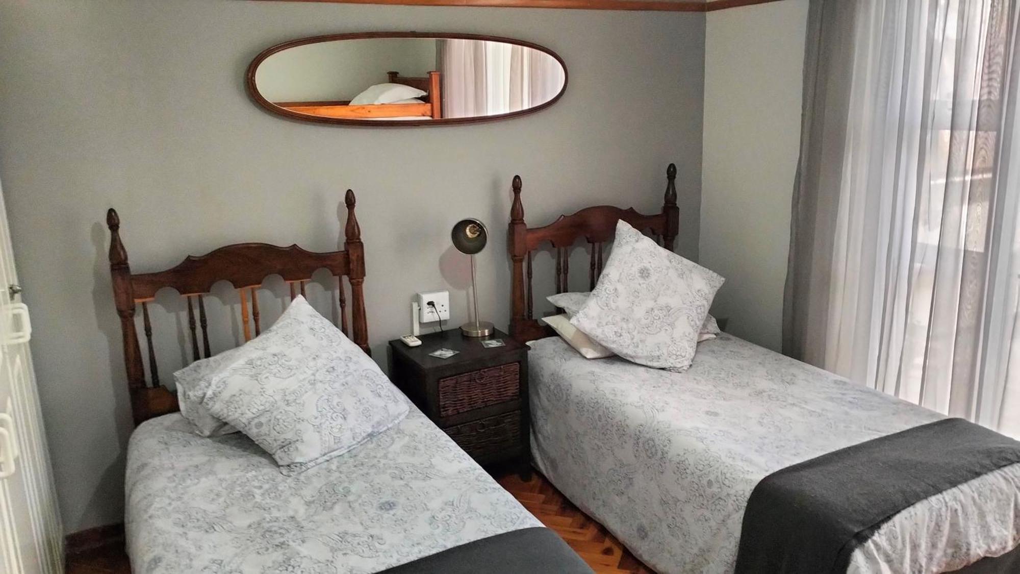 Anri Guesthouse Блумфонтейн Екстер'єр фото