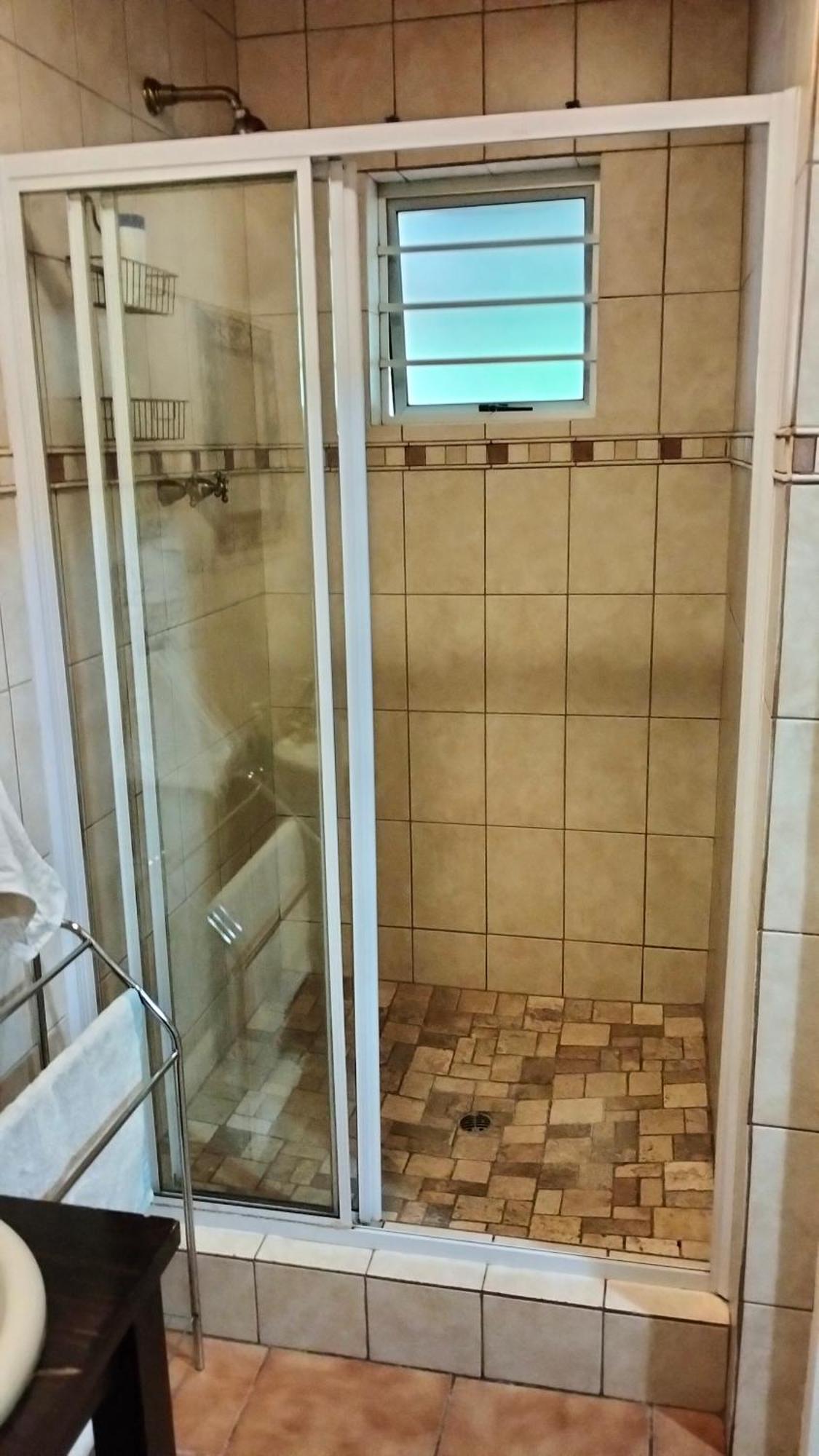 Anri Guesthouse Блумфонтейн Екстер'єр фото